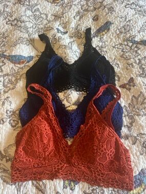 Lace v-neck front and back Bralettes Trio - Rust, Navy & Black w/ cups built-in